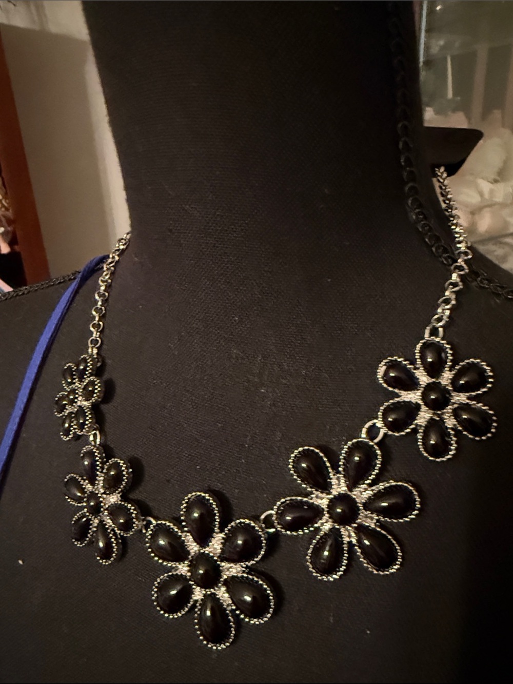 Black Floral Statement Necklace - Women Jewelry